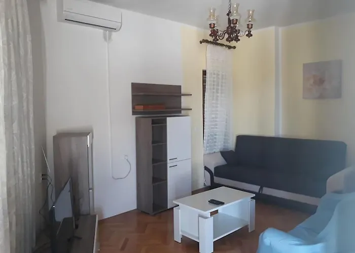 In Podstrana, 5 Km From Split * 포드스트라나
