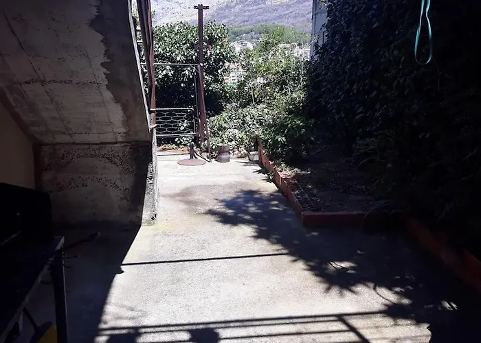 In Podstrana, 5 Km From Split 아파트