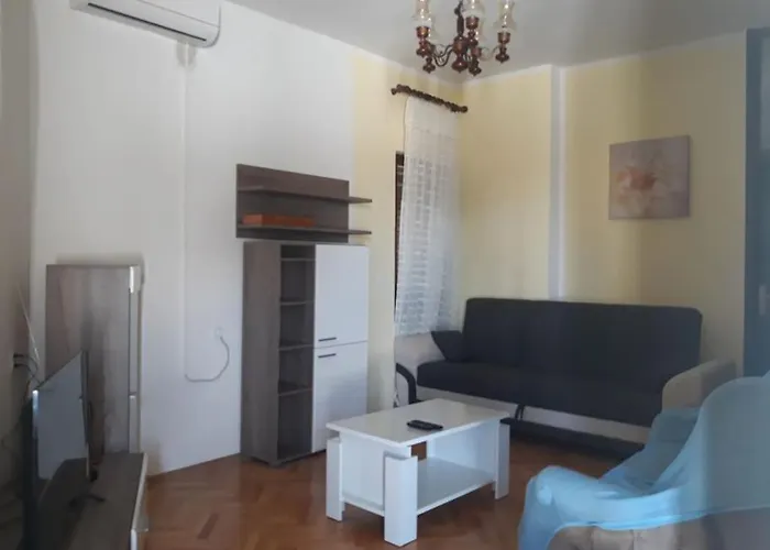 아파트 In Podstrana, 5 Km From Split *